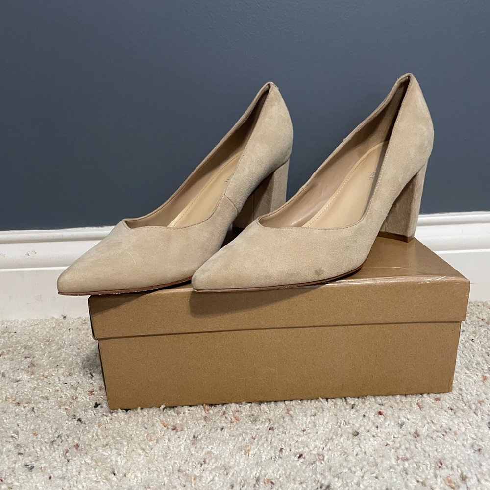 Marc Fisher Block Heel tan size 7.5